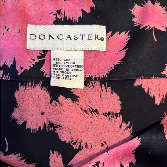 Rare Stunning Doncaster Silk Pink & Black Jacket Size 4 & matching blouse Size2 - Picture 13 of 13